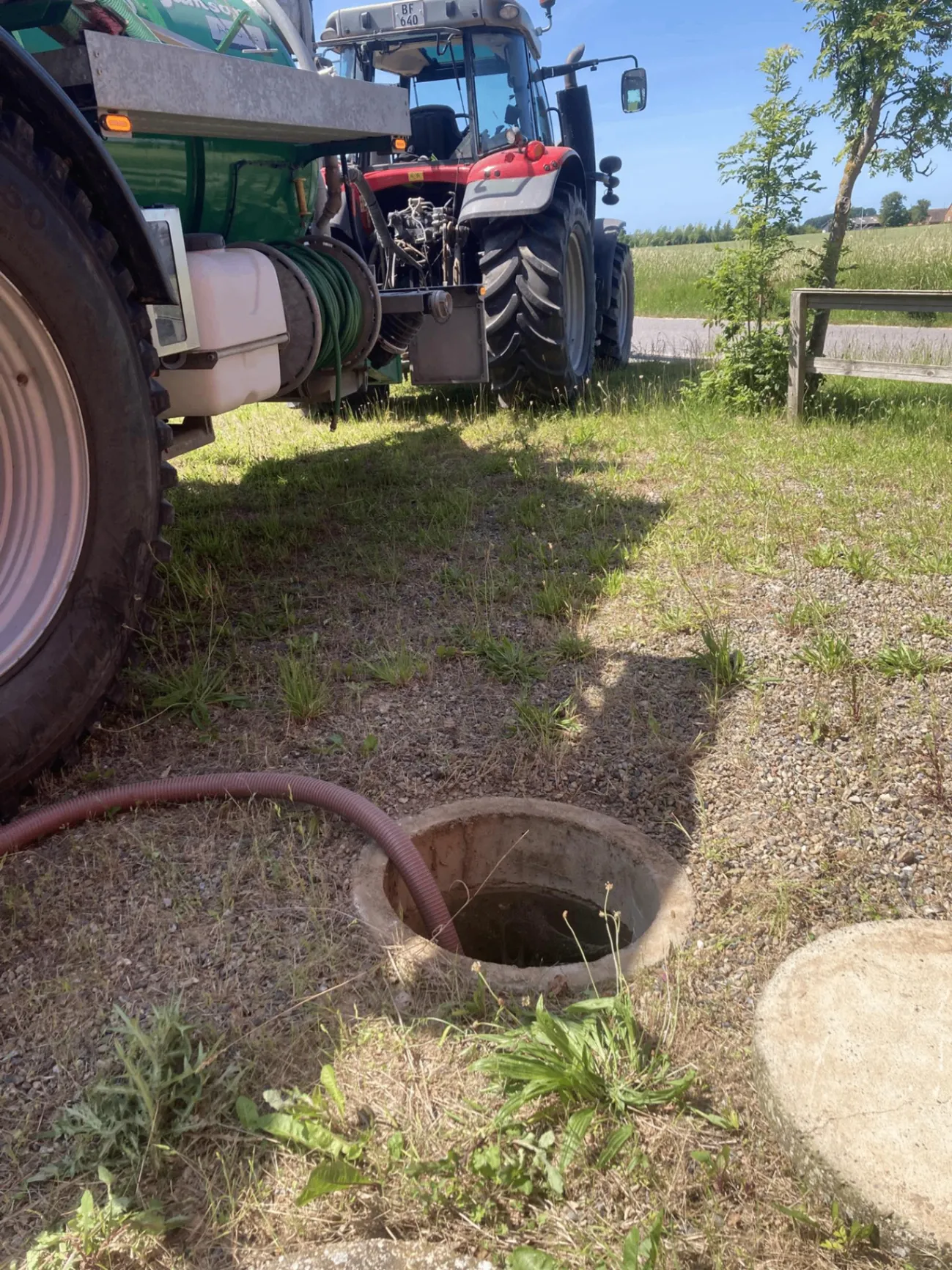 imgi_4_carousel-2-CaPfFBEg